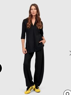Alembika Essential Flow Pants Black Wide Leg Pull On Textured Women Size 3 (XL)